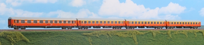 ACME 55074 - H0 - 4-tlg. Set Personenwagen EC Avala, Ep. V-VI, JZ